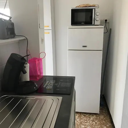 T2 Au Calme, Plage A 100 M, Parking Prive, Wifi, Clim Canet-en-Roussillon Kamer foto