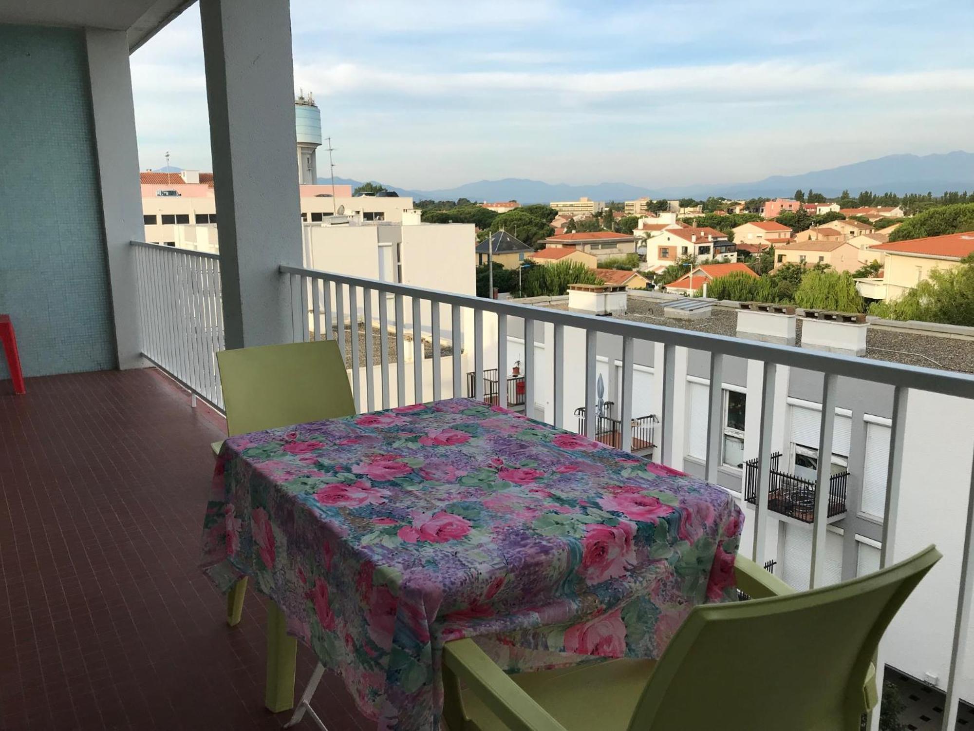 Apartment T2 Au Calme, A 100 M, Parking Prive, Wifi, Clim